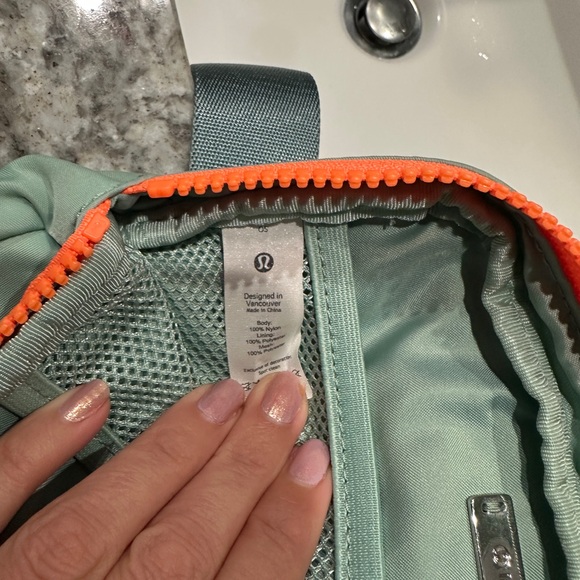 Lululemon belt bag 1L - Picture 3 of 7